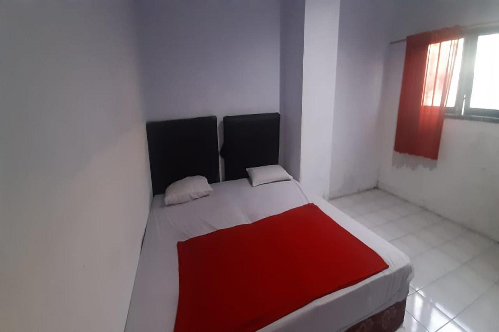 Oyo 93168 Permata Ria Hotel
